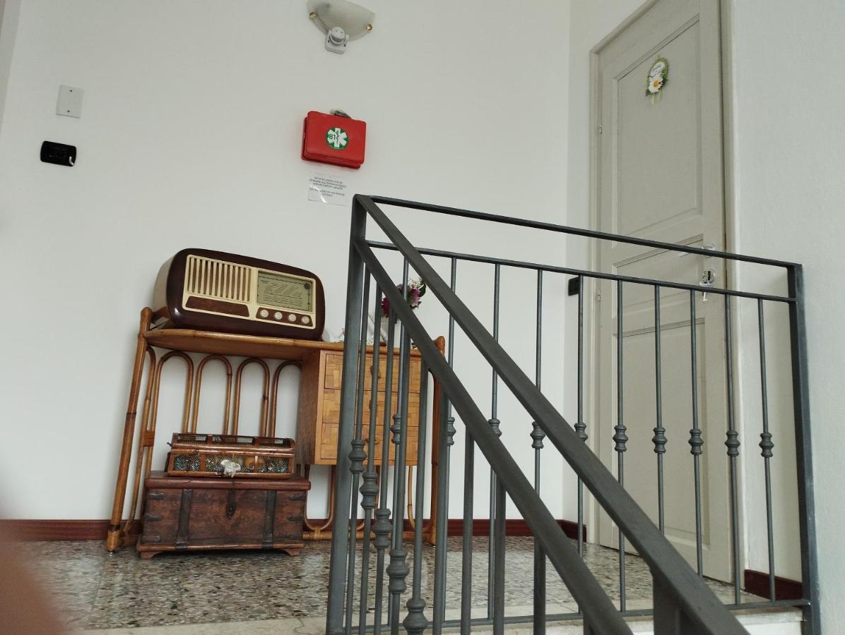 Casa Orisca Villa Lesa Kültér fotó
